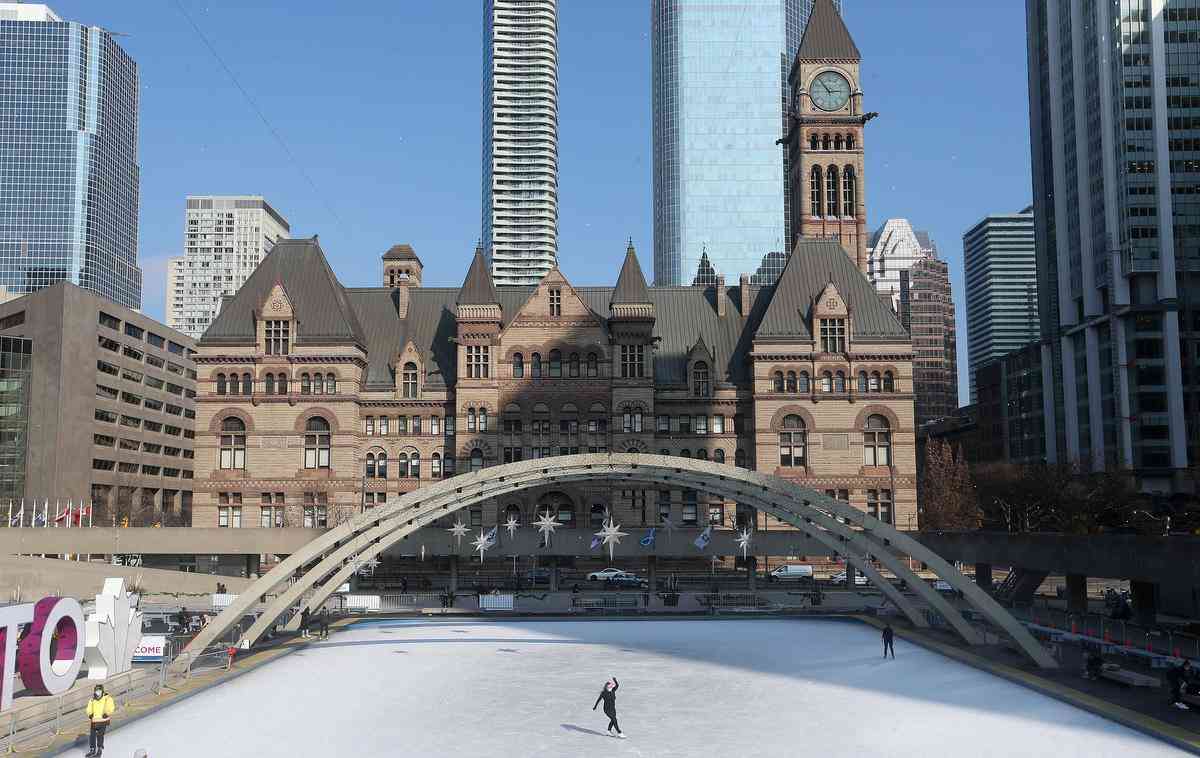 Toronto Opens Outdoor Ice Rinks for COVID-19