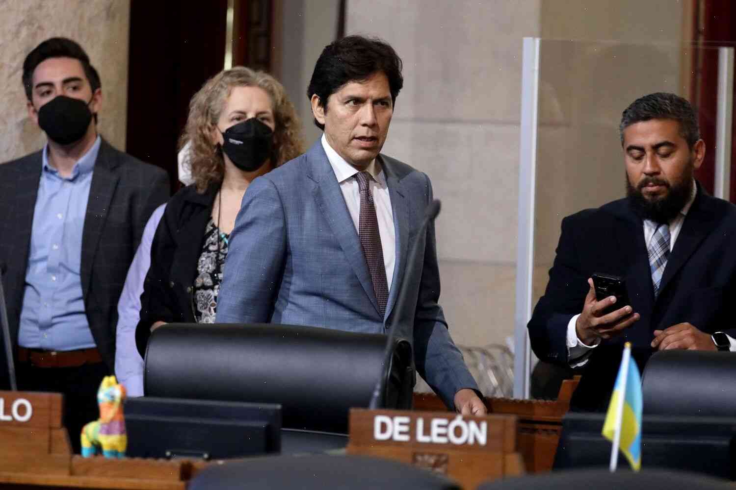 Kevin de León, the U.S. congressman, is a racial slur — and he’s not a racist